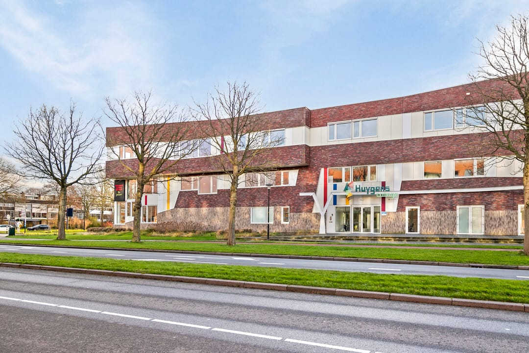 Photo 32 of Stationsweg 10