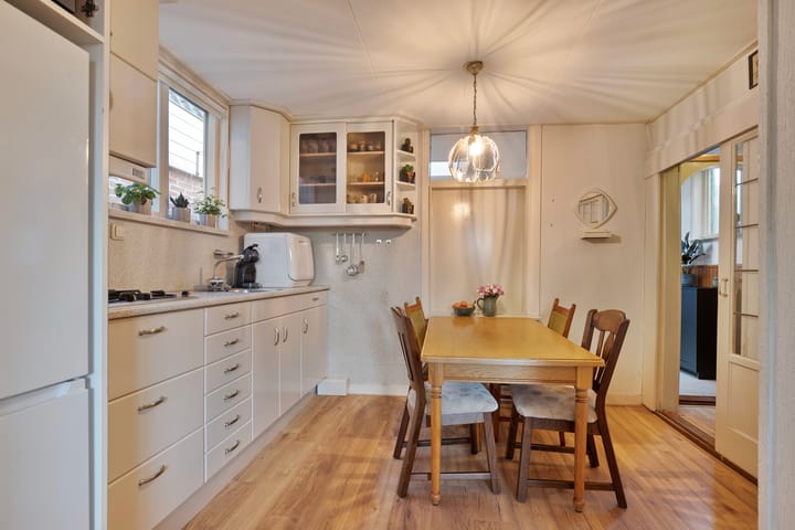 Foto 3 van Stationsweg 10