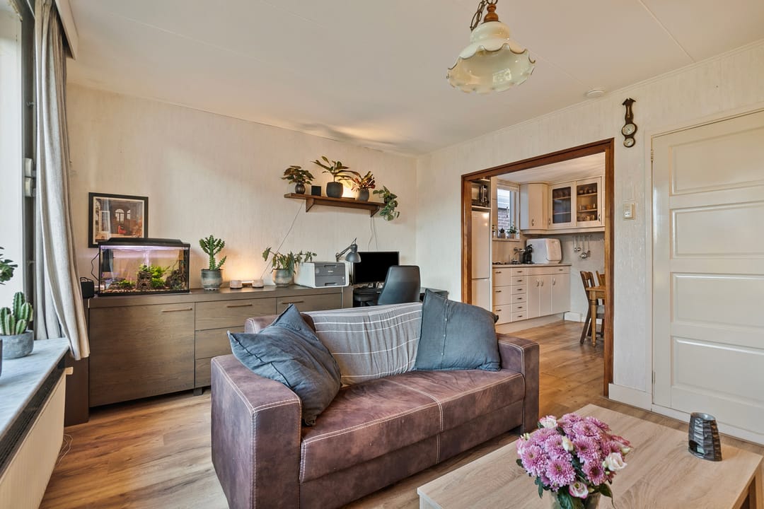 Photo 2 of Stationsweg 10