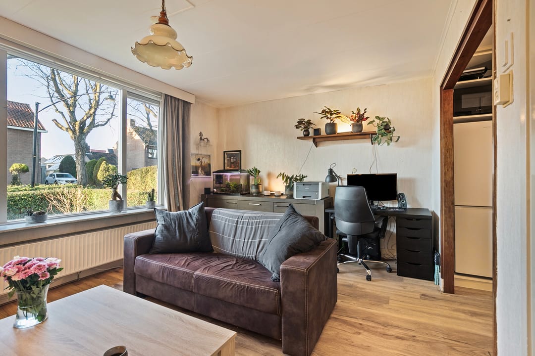 Photo 13 of Stationsweg 10