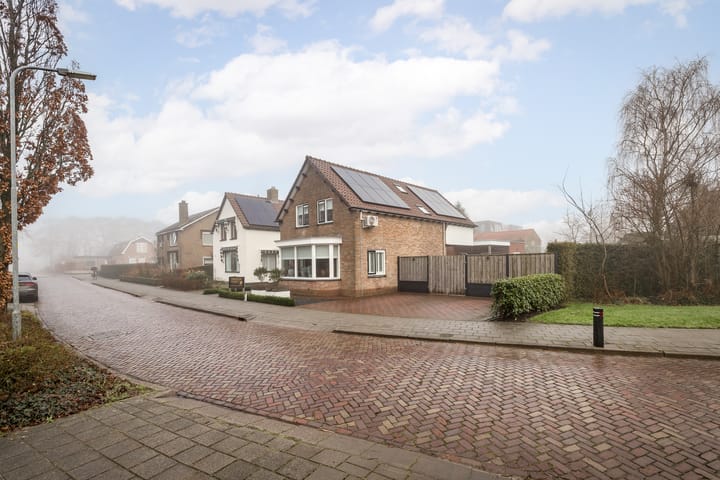 Foto 41 van Bernhardstraat 5