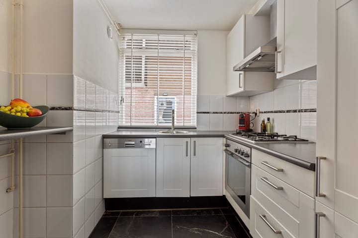 Photo 9 of Zuid-Oosterstraat 3