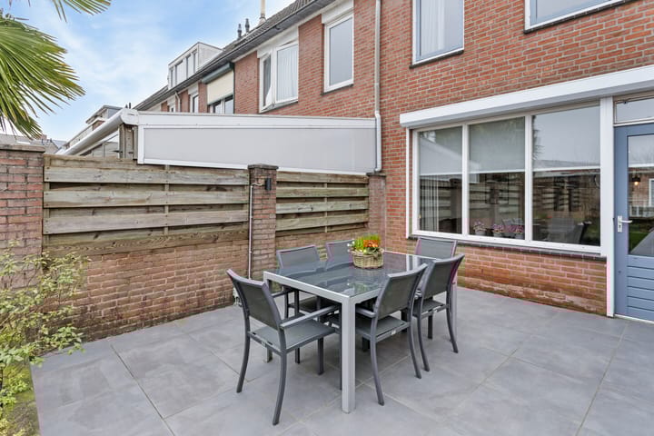 Photo 23 of Zuid-Oosterstraat 3