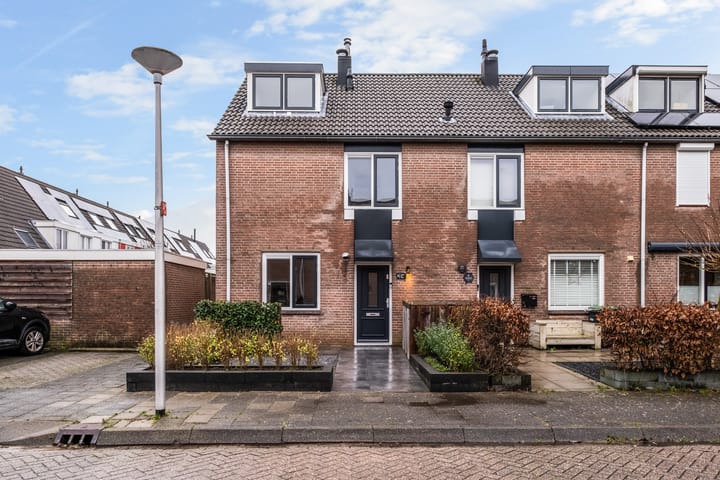 Foto 7 van Teenschillerlaan 8