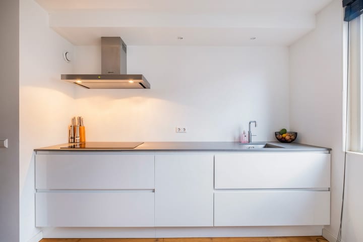 Photo 14 of Teenschillerlaan 8