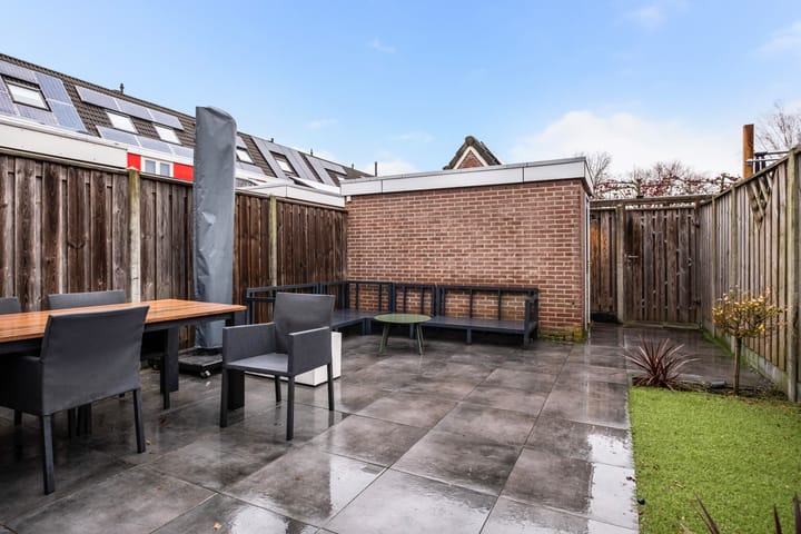 Photo 17 of Teenschillerlaan 8