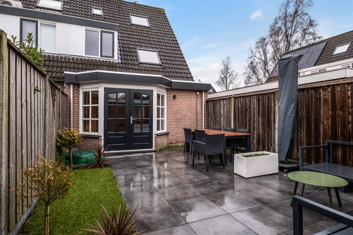 Photo 19 of Teenschillerlaan 8