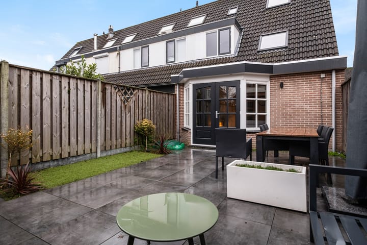 Photo 20 of Teenschillerlaan 8