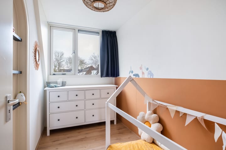 Photo 31 of Teenschillerlaan 8