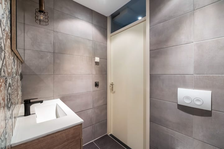 Photo 35 of Teenschillerlaan 8