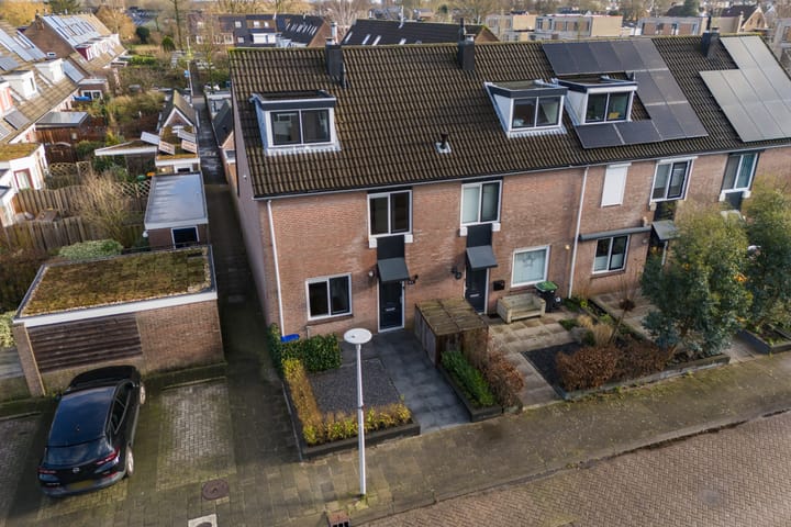 Foto 44 van Teenschillerlaan 8