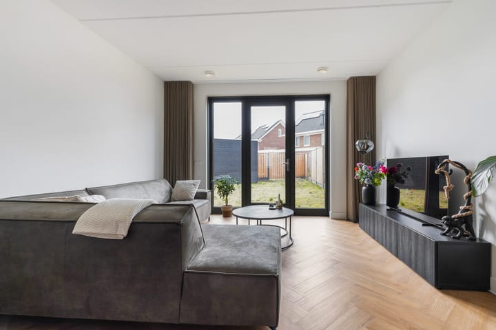 Photo 8 of Bunzing 10