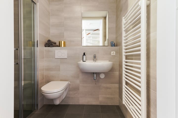 Photo 24 of Bunzing 10