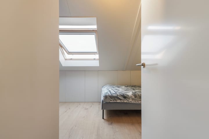 Photo 27 of Bunzing 10