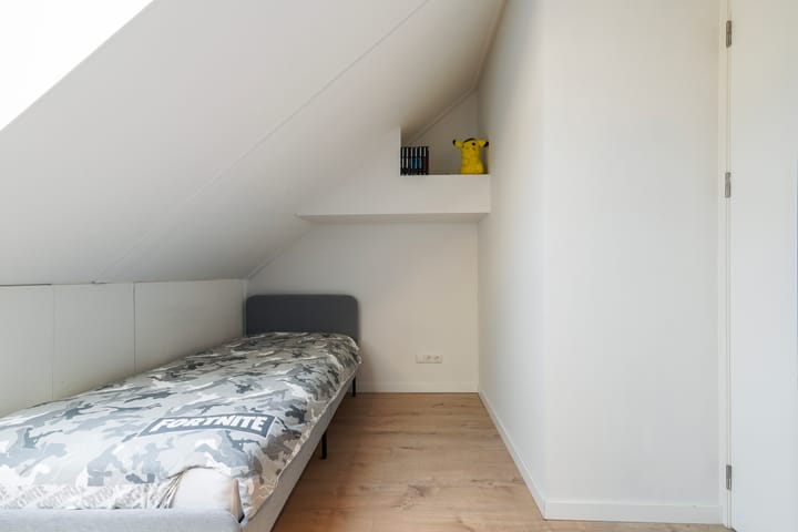 Photo 28 of Bunzing 10