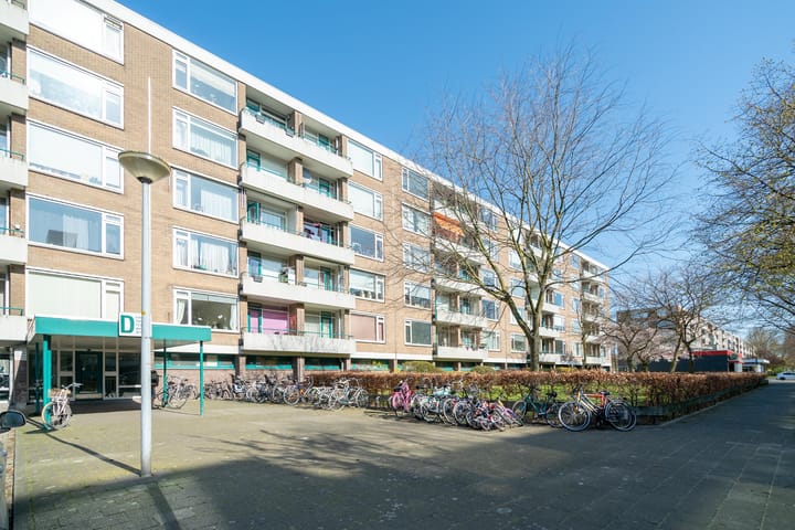 Foto 18 van Burgemeester Caan van Necklaan 416