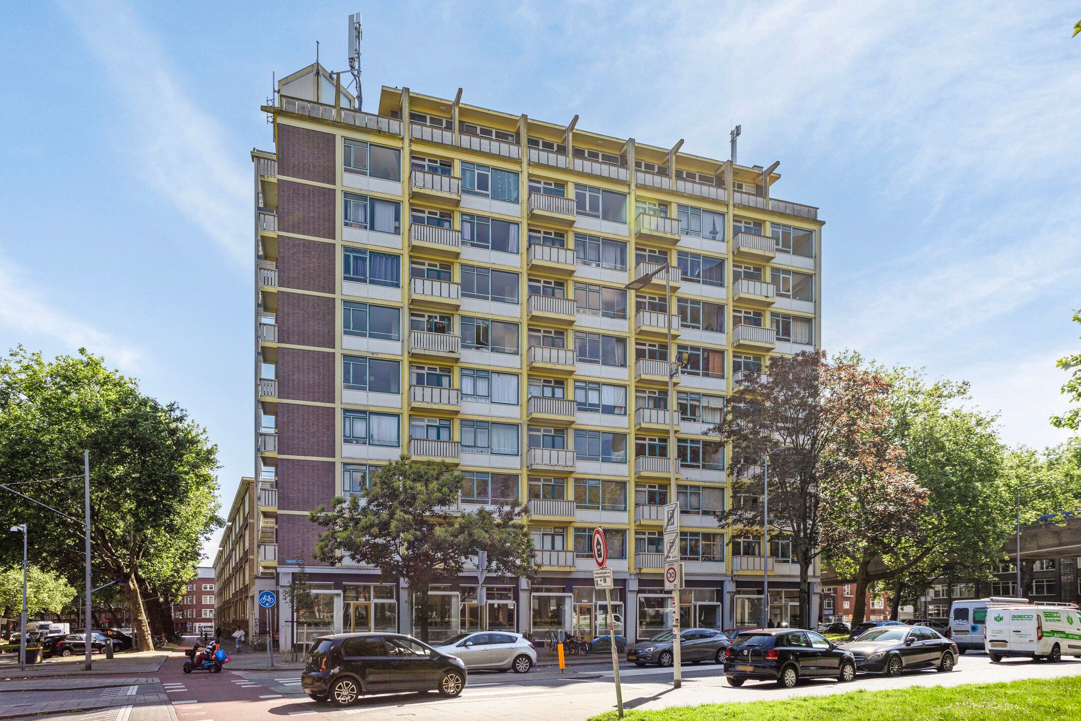 Foto 18 van Dordtselaan 15-C