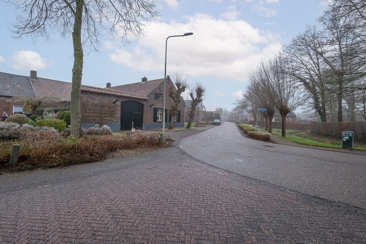 Foto 48 van Dorpstraat 9
