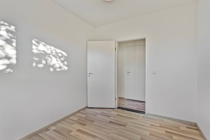 Foto 20 van Douve Weienstraat 56