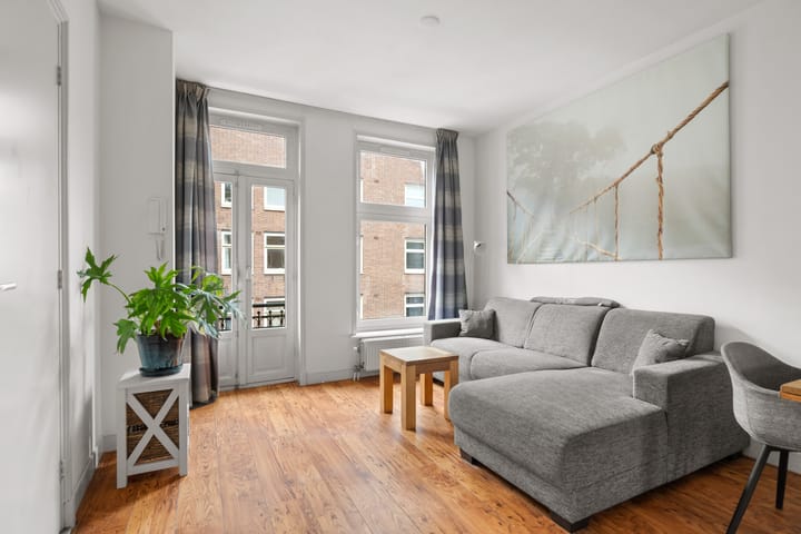 Foto 3 van Van Boetzelaerstraat 96-2