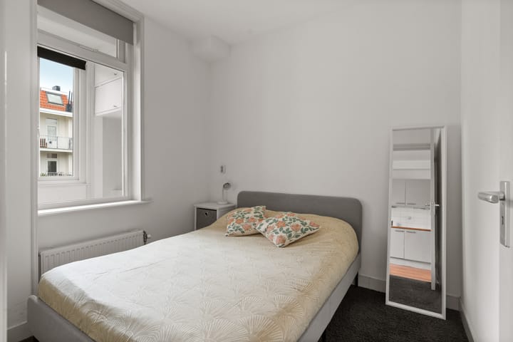 Foto 18 van Van Boetzelaerstraat 96-2