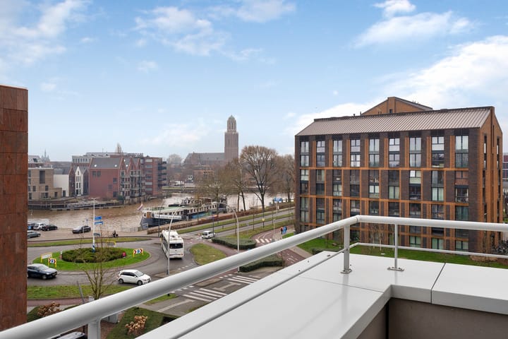 Foto 33 van Govert Flinckstraat 23-E