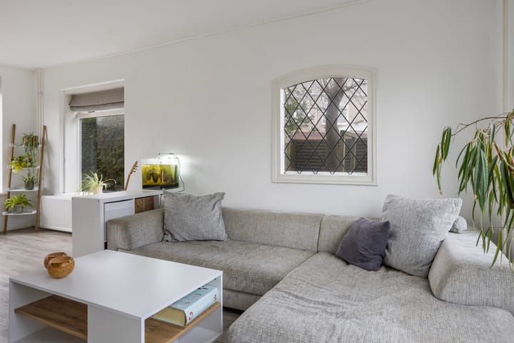 Photo 10 of Aert van der Neerstraat 67