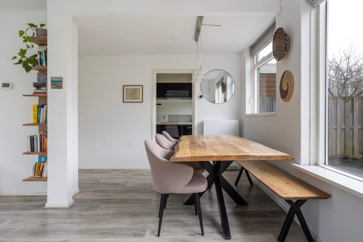 Photo 17 of Aert van der Neerstraat 67