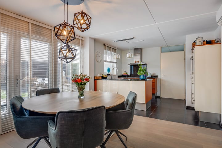 Foto 9 van Minerva 27