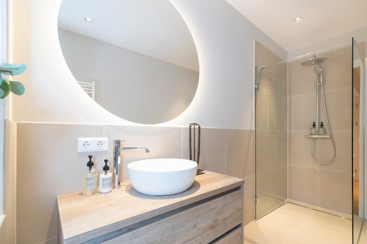 Foto 19 van Uiterwaardenstraat 370-1