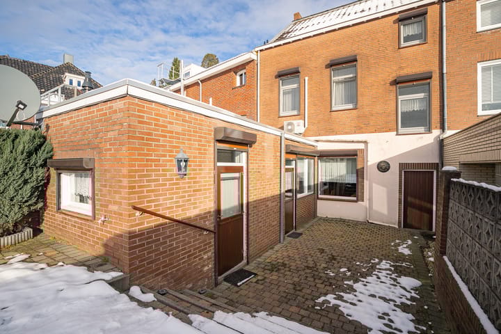 Foto 35 van Akerstraat 147