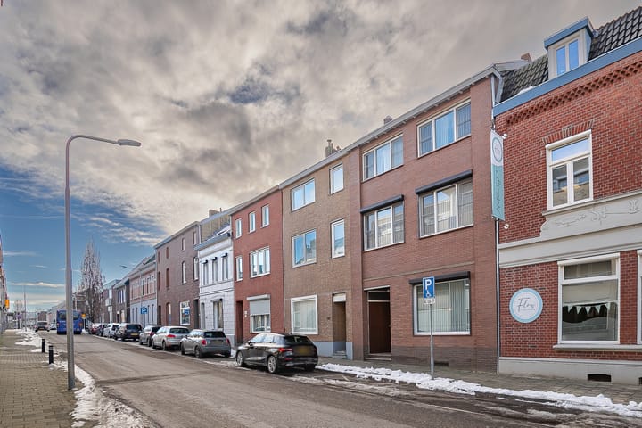 Foto 37 van Akerstraat 147