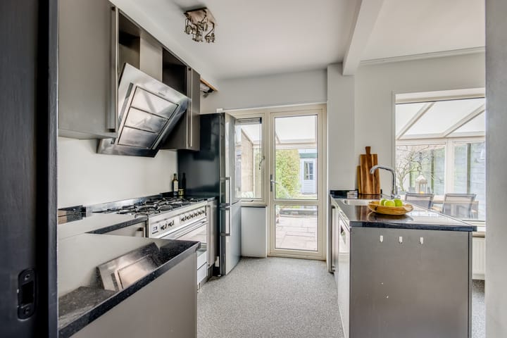 Foto 8 van Ir. F.W. Conradstraat 26