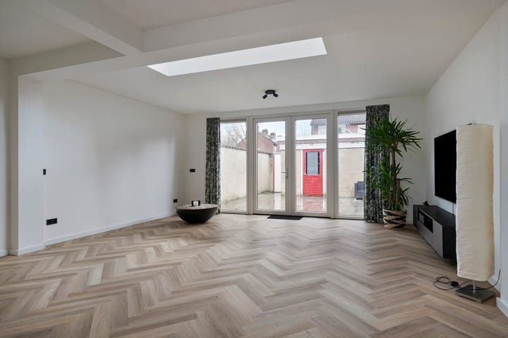 Foto 5 van Aeneaslaan 1