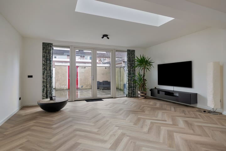 Foto 7 van Aeneaslaan 1