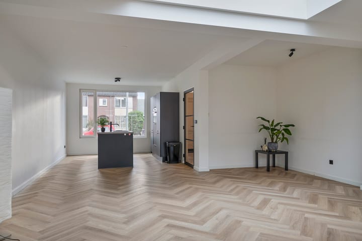 Foto 10 van Aeneaslaan 1