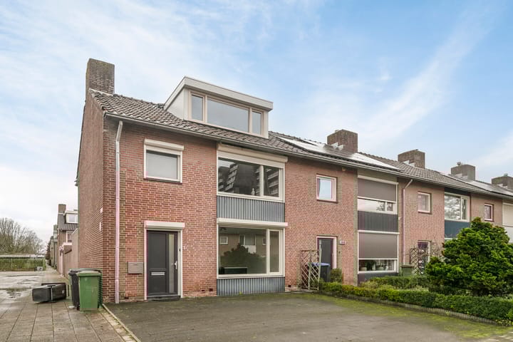 Foto 1 van Aeneaslaan 1