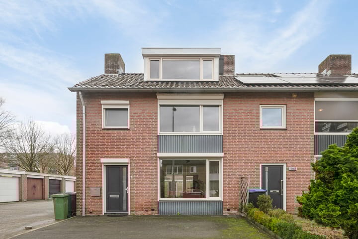 Foto 32 van Aeneaslaan 1