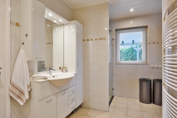 Foto 14 van Kersenlaan 1