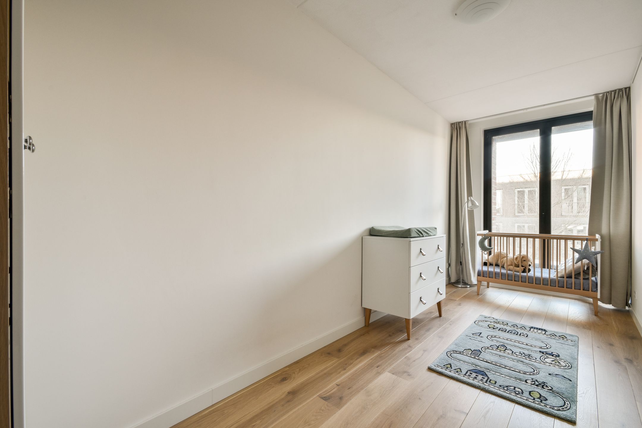 Foto 15 van Erich Salomonstraat 114