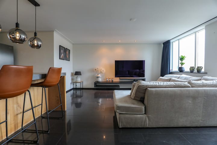 Foto 2 van Steker 10