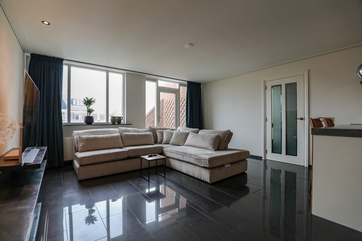 Foto 7 van Steker 10