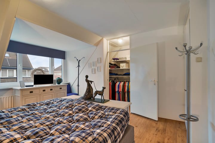 Photo 25 of Anna van Saksenstraat 28