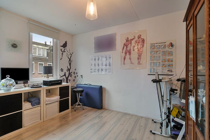 Photo 28 of Anna van Saksenstraat 28