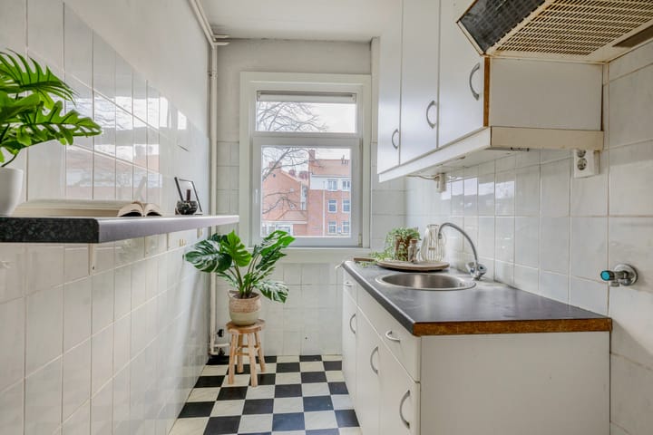 Foto 3 van Schwerinkade 33