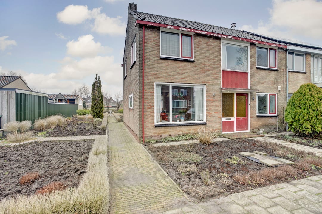 Photo 1 of Pastoor van Santestraat 18