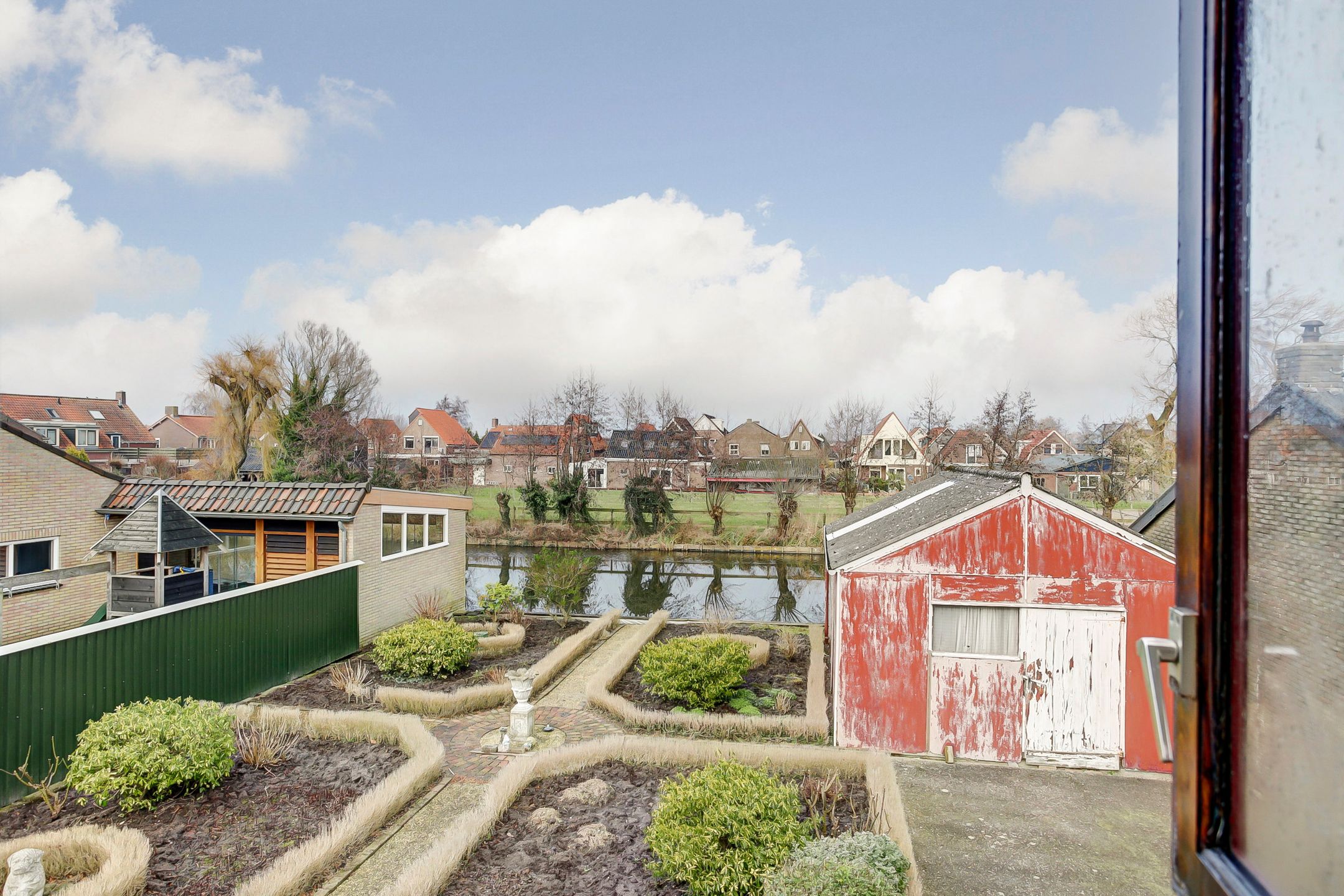 Photo 3 of Pastoor van Santestraat 18