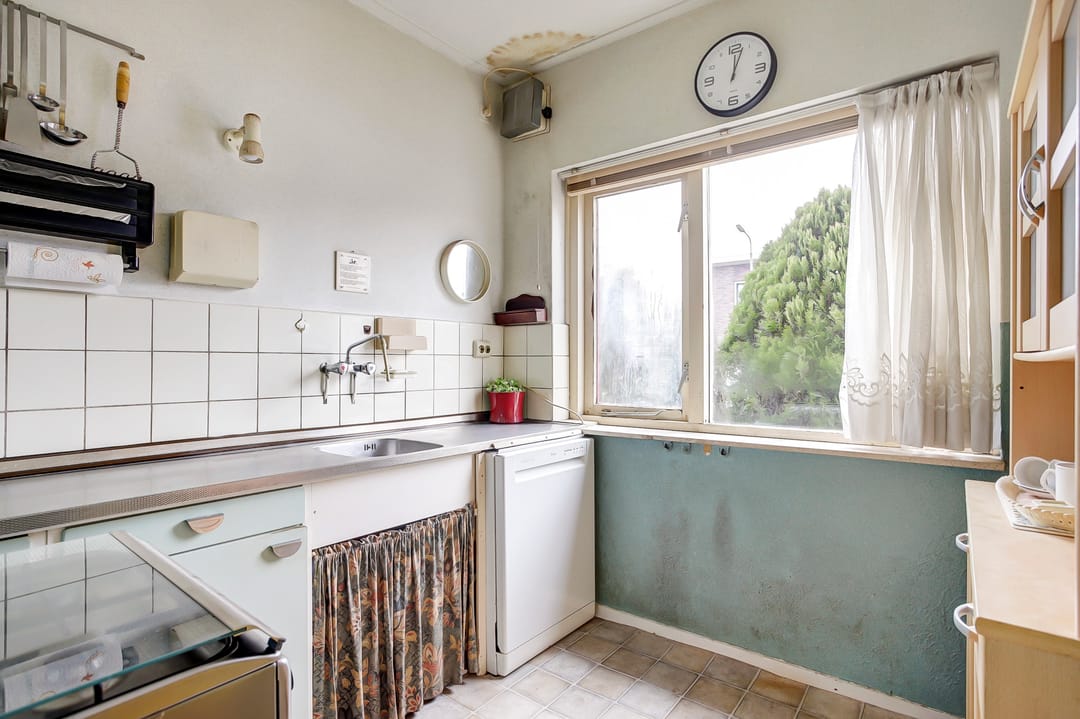 Photo 8 of Pastoor van Santestraat 18