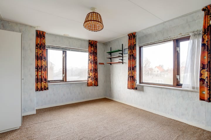 Foto 18 van Pastoor van Santestraat 18