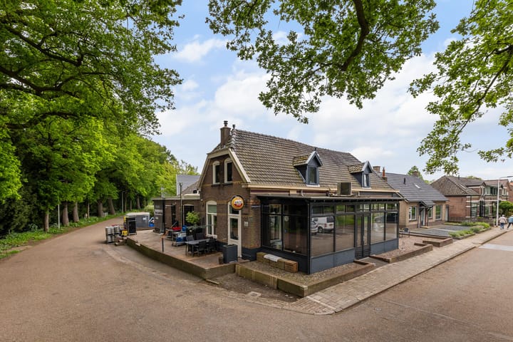 Spoorstraat 1